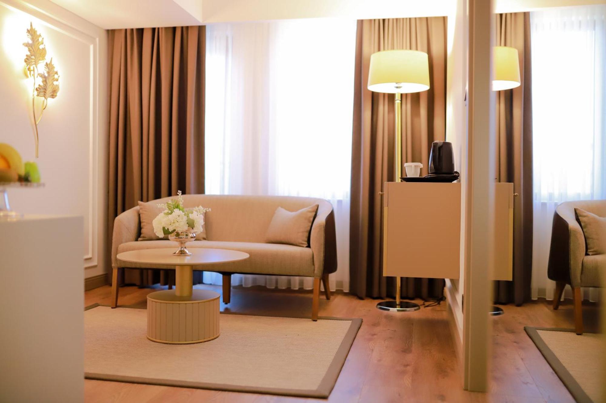 La Quinta By Wyndham Готель 5*